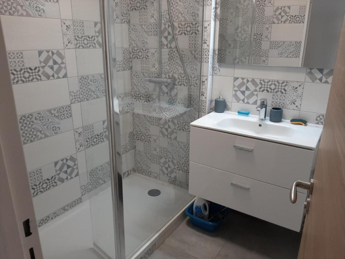 Appartement T3 Renove A 10 Min Du Centre-Ville Avec Balcon, Garage Et Wifi A Saint-Jean-De-Luz - Fr-1-239-584 Exterior foto
